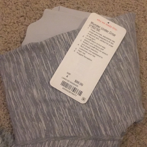 🎀SOLD🎀Wee are from space NWT 4 wunder under crop - Picture 2 of 3